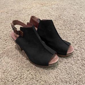 Dansko Black Wedges